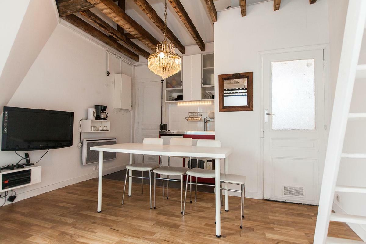 Charming 30M² Border Of Montmartre Apartment Paris Bagian luar foto