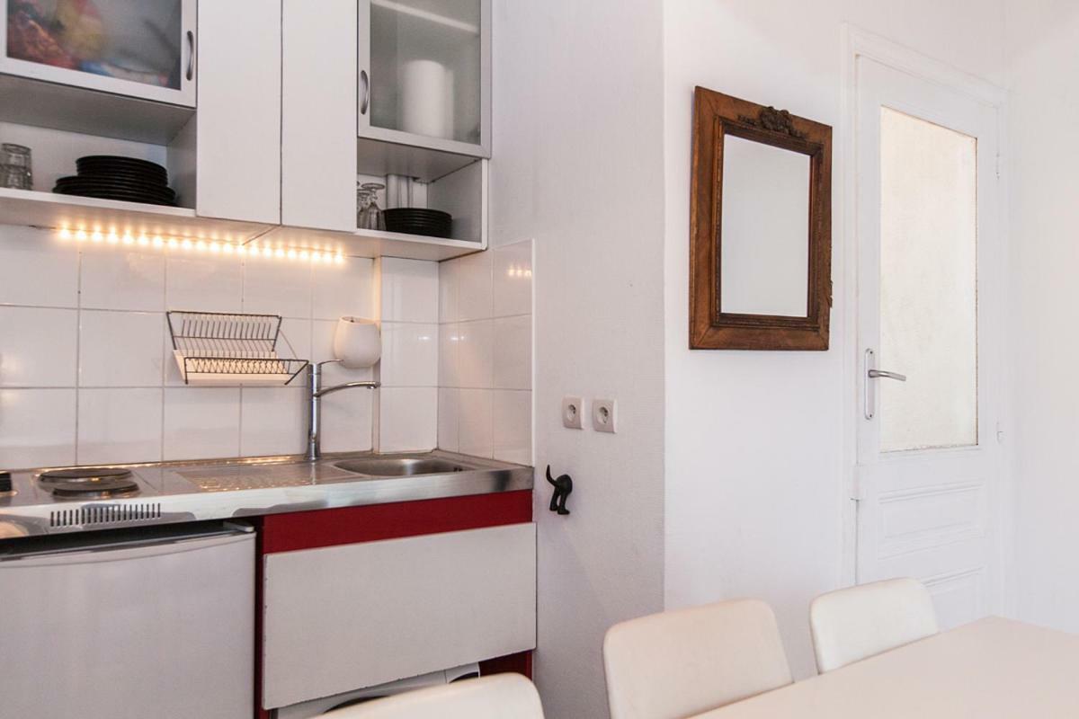 Charming 30M² Border Of Montmartre Apartment Paris Bagian luar foto