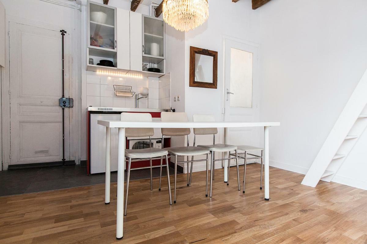 Charming 30M² Border Of Montmartre Apartment Paris Bagian luar foto
